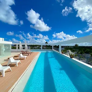 Rooftop Pool Ducassi Suites - Playa Bavaro - Free Wifi & Parking - Best Location Aparthotel